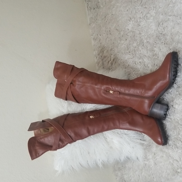 RAFAELLA BOOZ BOOTS - Picture 9 of 10